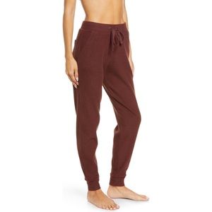 Alo Yoga Lounge Joggers